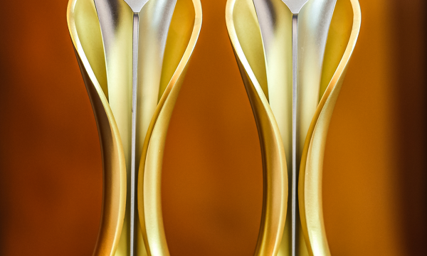 荣耀双重奏，共创新纪元！益世界揽获2025荣耀全球开发者大会暨AI终端生态大会双项大奖